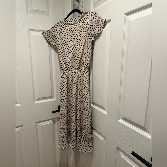 Piper and Scoot waist tie black and cream spotted flutter sleeve dress - Picture 5 of 5